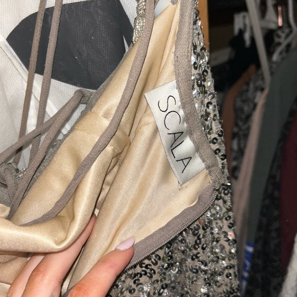 SCALA prom dress worn once size 6 - Picture 5 of 5